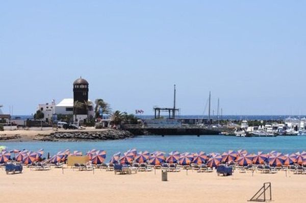 Recorra Fuerteventura con su coche de alquiler